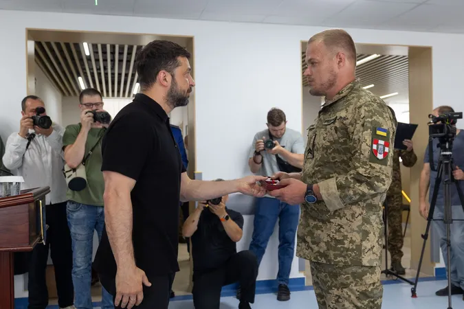 Зеленський вручив ордени трьом медикам волинської бригади (фото)