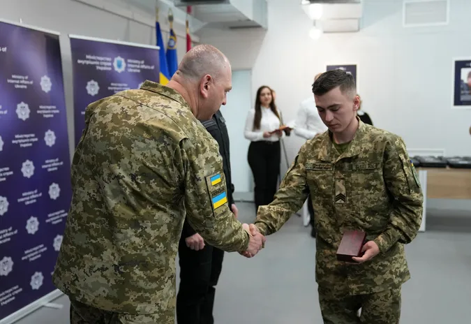 Волинським прикордонникам вручили державні нагороди (фото)