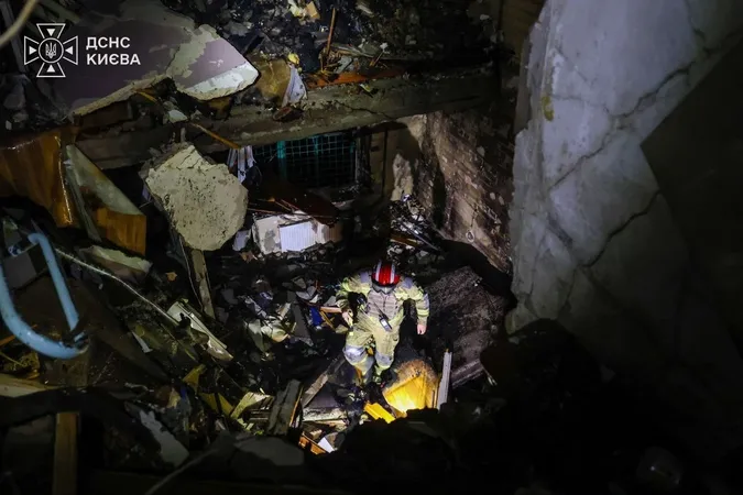 Страшна ніч: у Києві внаслідок атаки загинули 11 людей, десятки – поранені