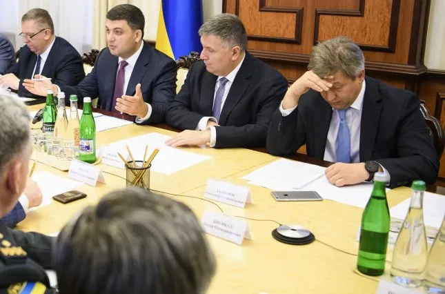Кабмін підпорядкував собі ДФС в обхід Мінфіну – ЗМІ