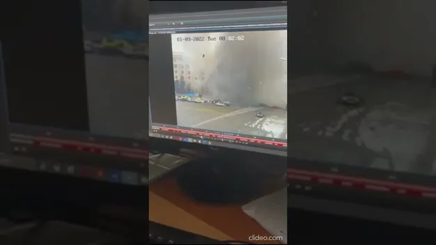 В Харкові вдарили ракетою по площі Свободи (відео)