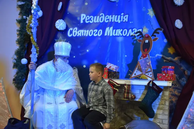 У луцькому Палаці культури відкрили Резиденцію Святого Миколая (фото)
