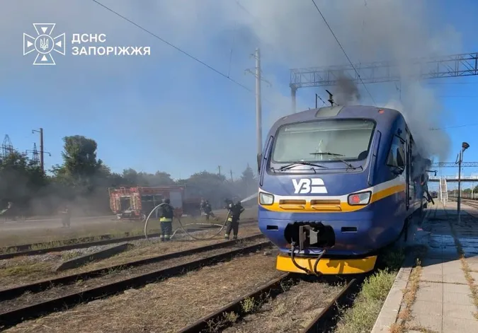 Загинула провідниця: росіяни прицільно атакували поїзд Дніпро – Запоріжжя