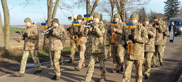 Через майже 3 роки після загибелі: на Волині попрощалися з воїном Миколою Абрамовичем (фото)