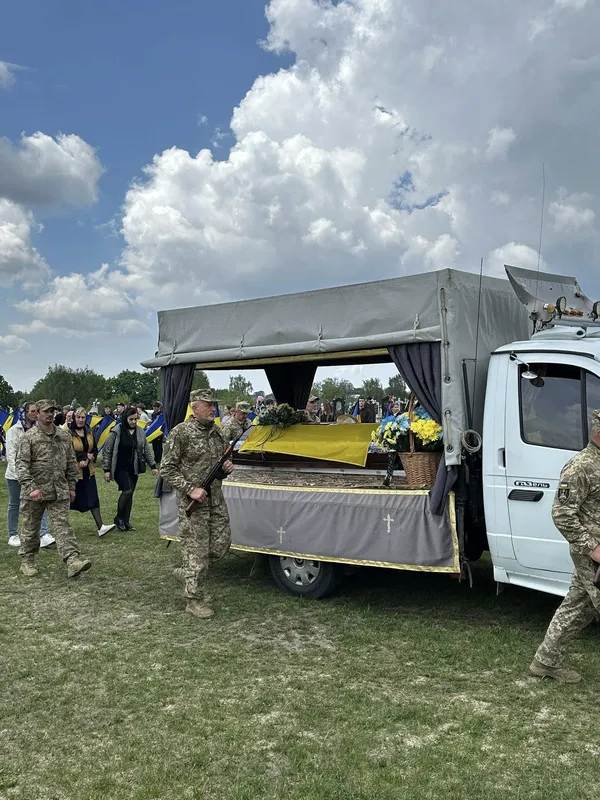 На Волині провели в останню путь воїна Андрія Трохимчука (фото)