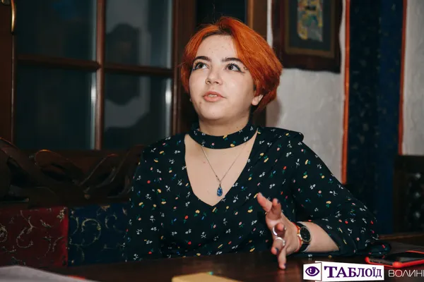 «Зазвичай, ми знайомимося в інстаграмі», – луцька лесбійка про любов