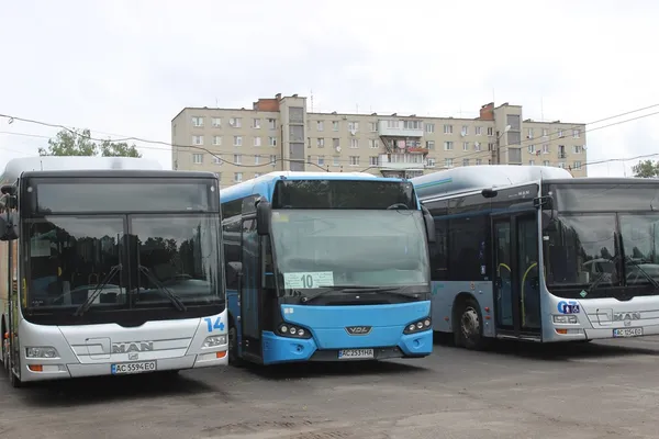 Частина автобусів компанії