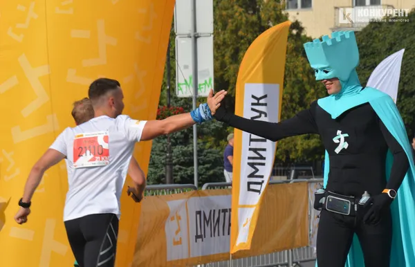 Луцький півмарафон у фото: як це було