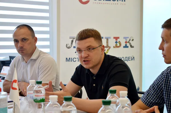 Не варто зупиняти громадський транспорт, – луцькі підприємці