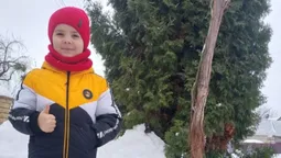 Юний волинянин колядував та посівав, щоб купити телефон, а натомість придбав генератор для ЗСУ