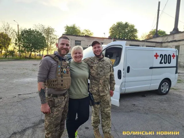 «З чорних пакетів на ноги тече кров»: капеланка з Луцька возить з передової тіла військових