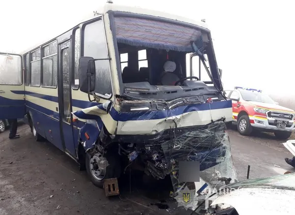 Аварія із рейсовим автобусом на Волині: розповіли деталі (фото)