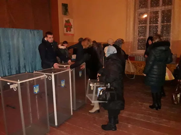 Волинь: Вибори у Затурцях стартували із запізненням, але без порушень