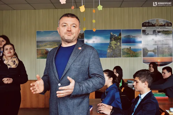 Робота не марна: як учні луцької гімназії навчаються з мультибордом (фото)