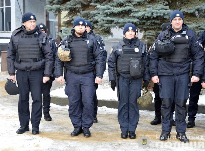 У прикордонних районах Волині у школах чергуватимуть поліцейські (фото)