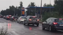 У Любомлі – тягучка: через грозу і рясний дощ відпочивальники тікають зі Світязя (фото, відео)
