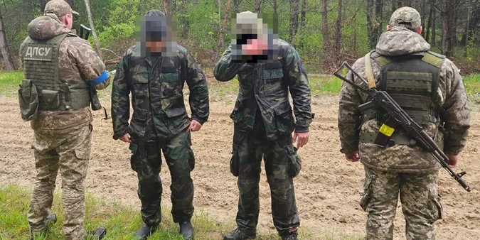 Прикордонники затримали волинян, які вплав через річку поверталися в Україну (фото)