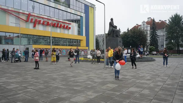 Понад 600 маленьких лучан долучилися до встановлення рекорду України