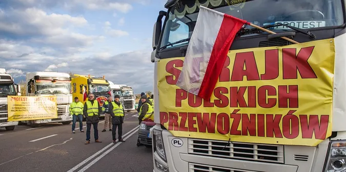 Польські перевізники повідомили, коли планують перекрити ПП «Дорогуськ – Ягодин»