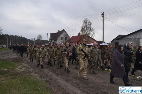 На Любешівщині в останню путь провели Сергія Олішкевича (фото)