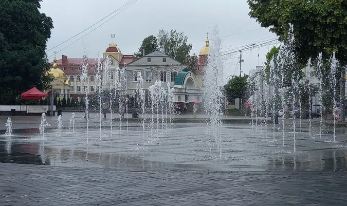 Хто утримує фонтани в Луцьку та скільки це коштує