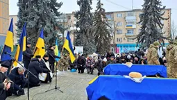 Ковель навколішки попрощався з Героями Миколою Сичем та Андрієм Вдовиченком, які два роки були зниклими безвісти