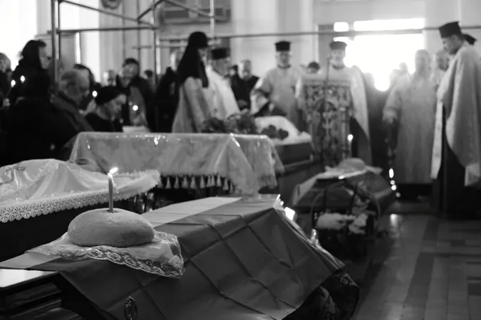Луцьк попрощався з двома загиблими на Донеччині бійцями (фото)