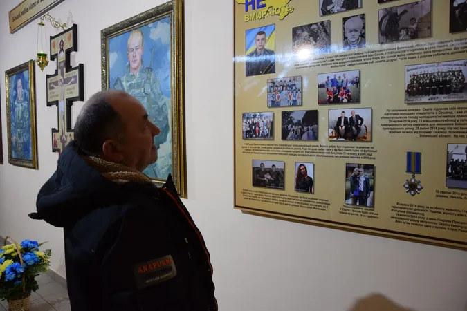 У Луцькому прикордонному загоні відкрили куточок пам'яті (фото)