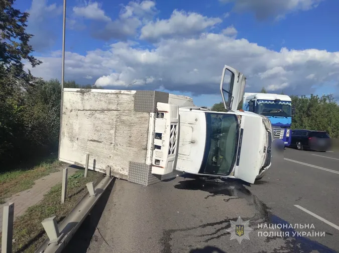 Страшна аварія в Рованцях: водій виїхав на зустрічку, бо йому стало зле