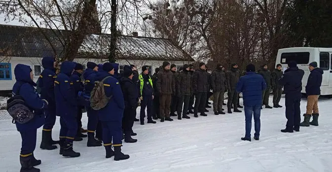Шукають усюди: на Волині тривають пошуки зниклого 70-річного чоловіка (фото)