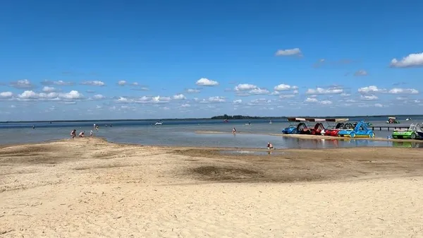 Центральний пляж озера Світязь