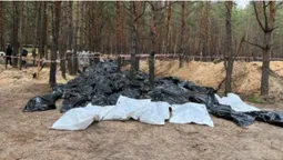 Підняли 447 тіл – багато жінок, є діти: в Ізюмі завершили ексгумацію (фото, відео)