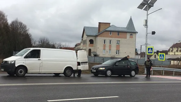 Як працює контрольно-пропускний пункт у Луцьку (фото)