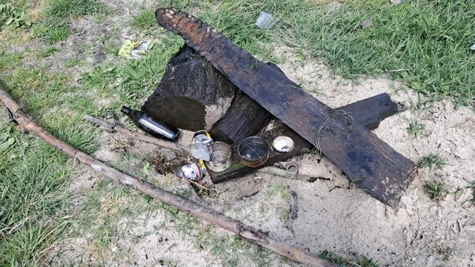 Водолази обстежують Стир з металошукачем: що шукають (фото)