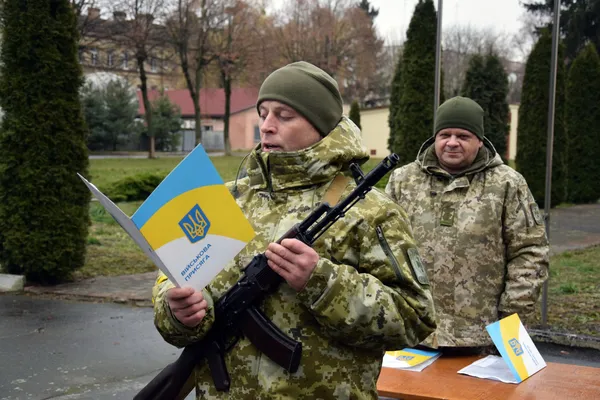 У Луцьку новобранці-прикордонники склали присягу на вірність Україні (фото)
