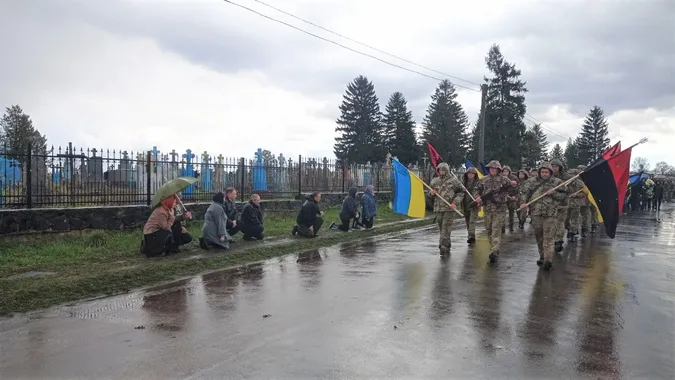 На Волині попрощалися із загиблим Героєм Василем Збудовським (фото, відео)