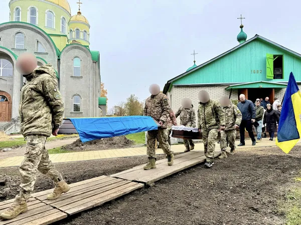 У Нововолинську провели в останню путь захисника Василя Миронюка (фото)