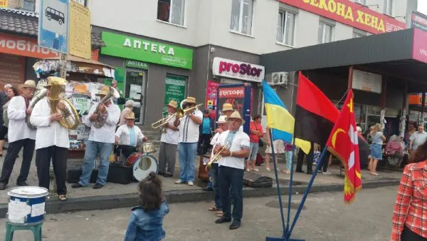 На Волині духовий оркестр ветеранів популяризував українську музику (фото)