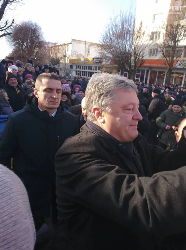Петро Порошенко прибув до луцького собору (фото, відео, оновлюється)