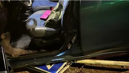 У Луцьку вночі п'яна жінка на Nissan Micro збила дорожній знак (фото, відео)