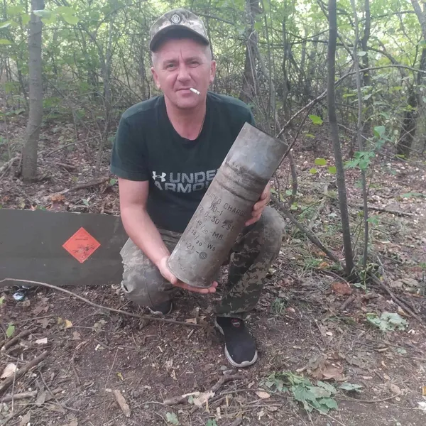 Два дні під землею та порятунок через «сало» і «цибулю»: історія воїна з Волині (фото)
