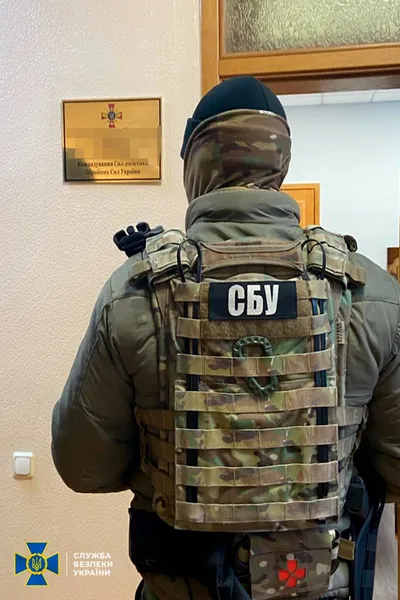 «Заробляли» на будівництві казарм: СБУ викрила посадовців Міноборони (фото)