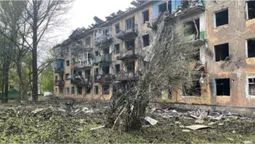 На Донеччині рашисти обстріляли Добропілля: постраждало 7 людей, із них троє діти (відео)