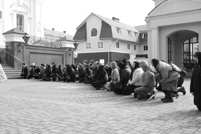 Загинув на Донеччині: у Луцьку попрощалися з розвідником Едуардом Ковальчуком (фото)