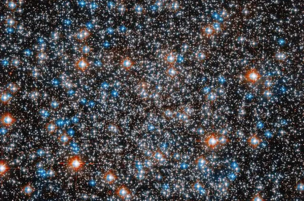 NASA показала кулясте зіркове скупчення Мессьє 55 (фото)