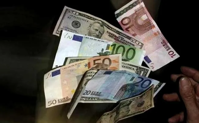 На Волині «накрили» обмінники, які могли продавати фальшиві долари