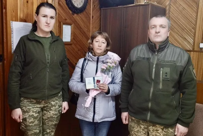 На Волині родині загиблого захисника вручили його посмертний орден (фото)