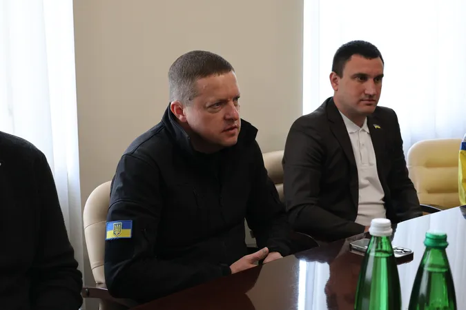 У Луцьку спортсменкам-чемпіонкам вручили грошові сертифікати (фото)