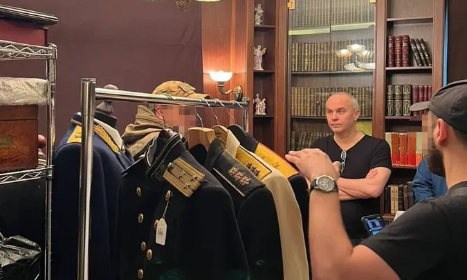 Недополководець: показали шокуючі кадри з обшуків у Шуфрича