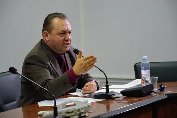 Григорієві Пустовіту на новому місці, схоже, було зручно